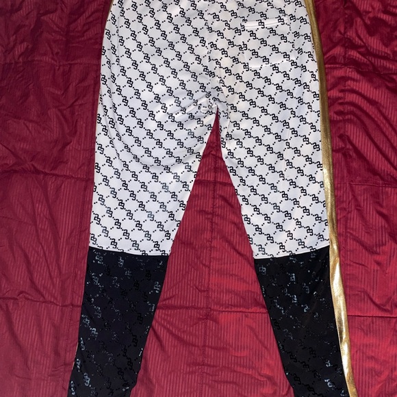 Black & white sweat suit By Twenty Three - Picture 11 of 12